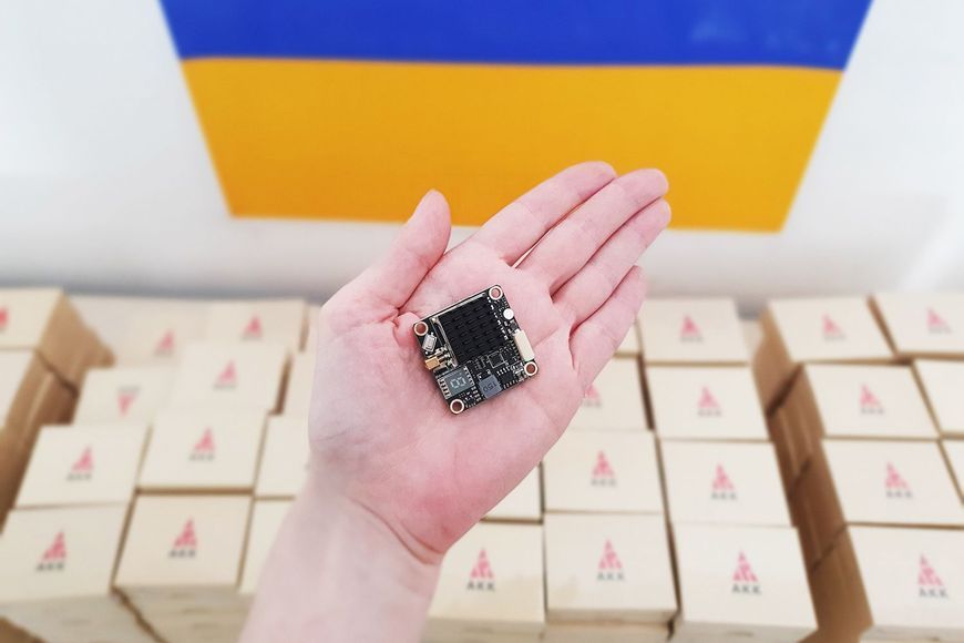 Відеопередавач AKK FX2 Dominator 5.8GHz 2000mW 30.5x30.5мм DT1527UA фото