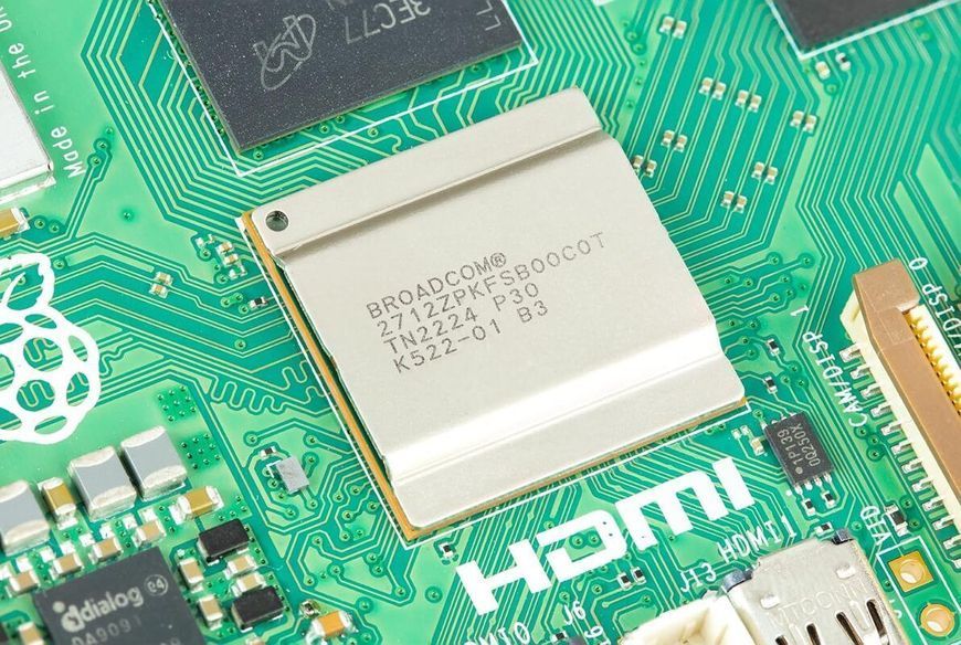 Мікрокомп'ютер Model B Pi 5 4GB Raspberry DT2691UA фото